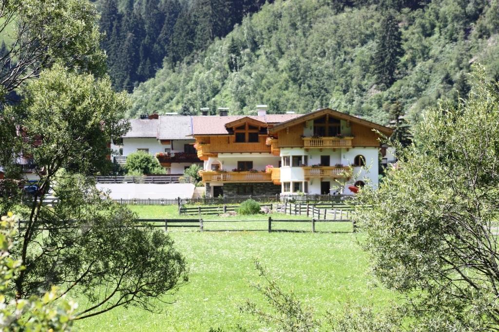 Landhaus Alpensonne Apartment Neustift im Stubaital Exterior photo